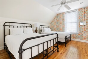 4 chambres, fer et planche à repasser, Wi-Fi, draps fournis