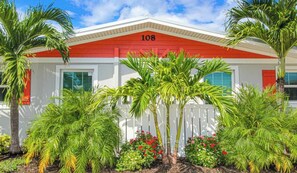 Exterior - Beautiful ground level home with heated pool! (Holmes Beach)