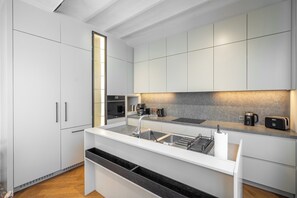 Private kitchen - The Muradiye Penthouse - Spacious 175m2  Single Floor Brand New Luxury Apartment (Beyoğlu)