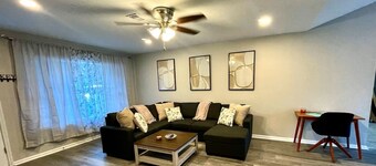 Beautiful 2 bedroom home - Ocean Springs Getaway