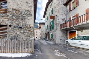 Exterior - Apartment 'Le Cigamole' with Mountain View, Balcony and Wi-Fi (Valfurva)
