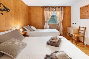 2 bedrooms, WiFi, bed sheets - Apartment 'Le Cigamole' with Mountain View, Balcony and Wi-Fi (Valfurva)