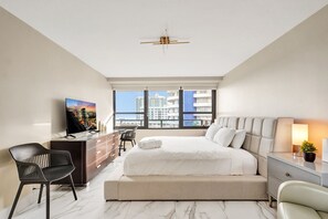 Room - Luxury Oceanview 1BR 1.5BA with Grand Balcony 1403 (Miami)