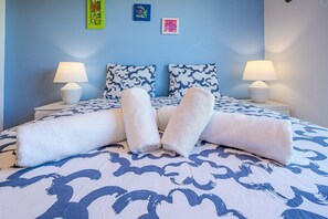 Iron/ironing board, WiFi, bed sheets - Holiday Home 'Bragança Paradise' with Shared Pool, Wi-Fi and Air Conditioning (Olhos de Água)