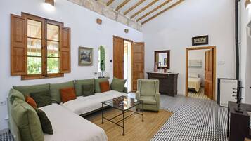 Fer et planche Ă repasser, Wi-Fi, draps fournis