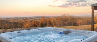 Countryside Views | Sleeps 20, Hot Tub, Fire Pit