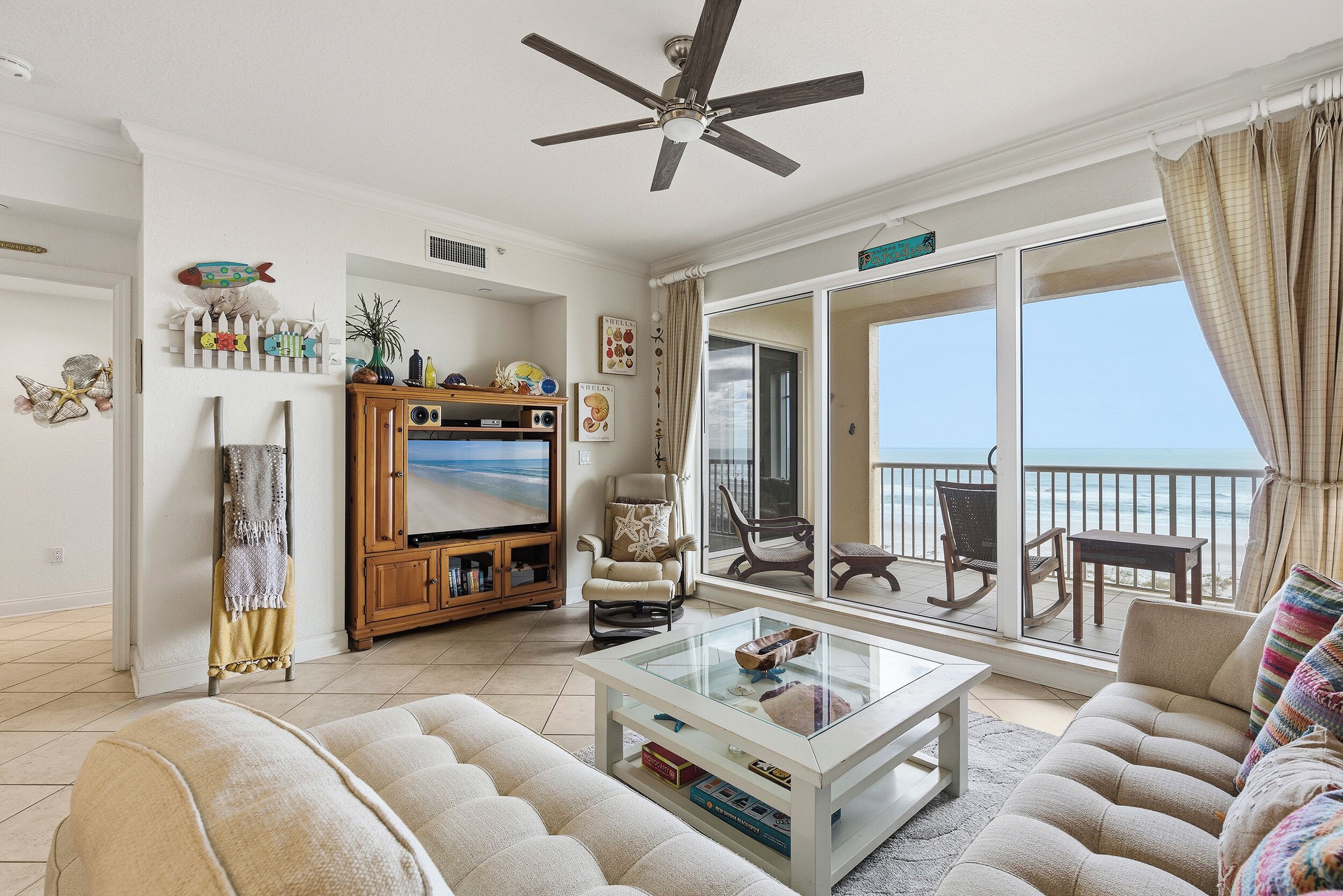 Téléviseur connecté, livres