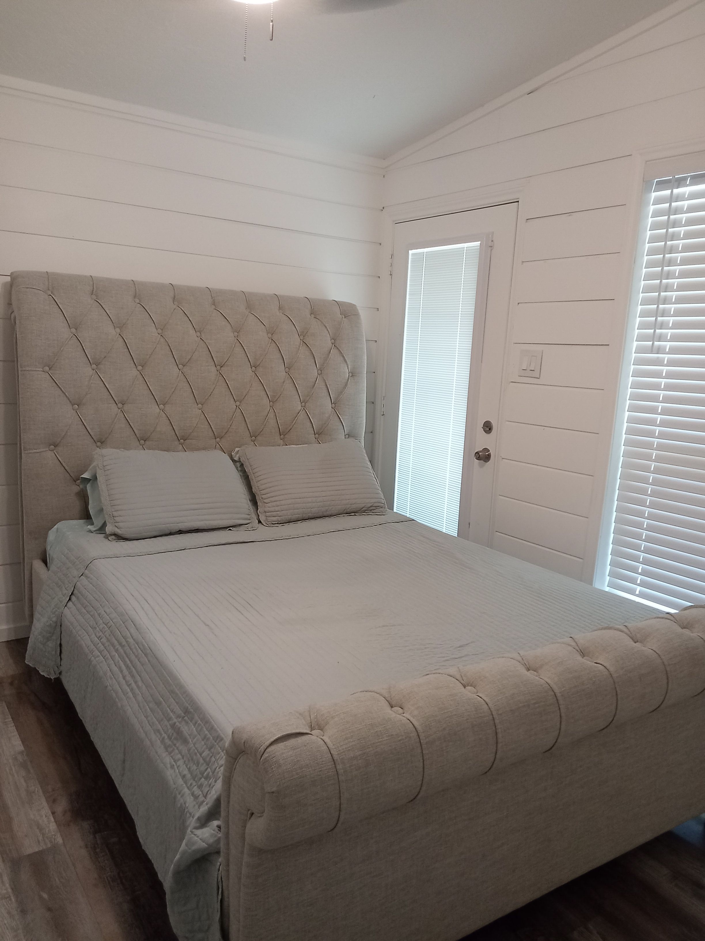 4 bedrooms, free WiFi, bed sheets