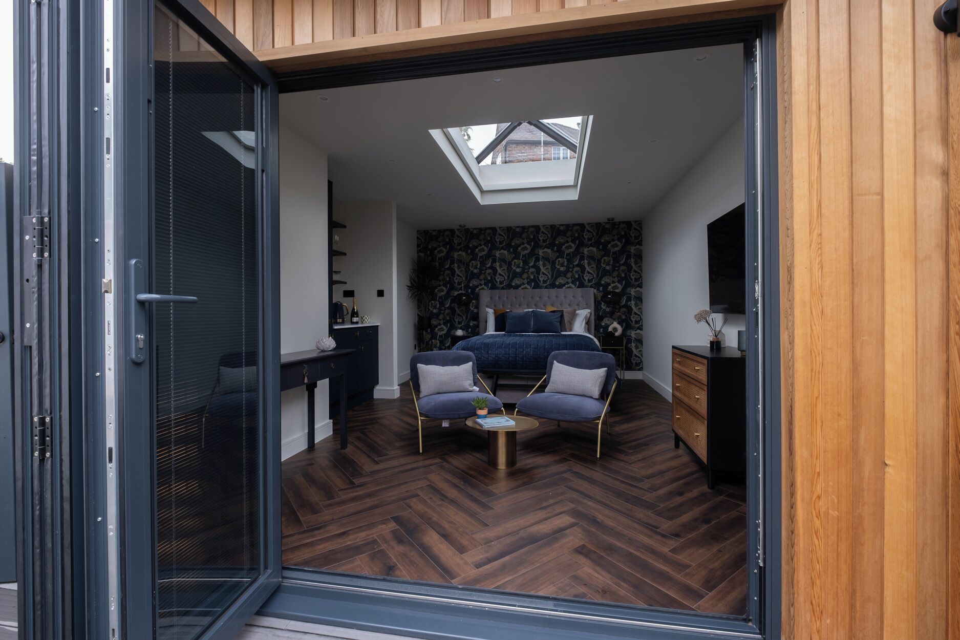 1 bedroom, individually decorated, individually furnished, free WiFi