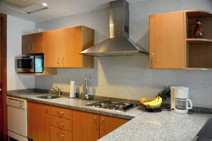 Private kitchen - 3Rec + Jacuzzi, Pool, Balcones, in Acapulco Diamante for the whole family. (Acapulco de Juárez)