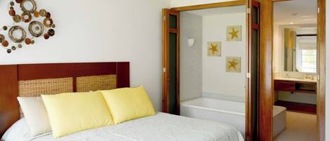 3 chambres, fer et planche à repasser, Wi-Fi gratuit, draps fournis