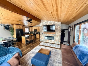 TV, fireplace, DVD player, stereo