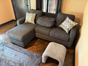 Interior - Breakfast House (Carlsbad)