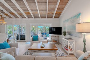 House, Multiple Beds (Beautiful Life on Madison) | Living area - Beautiful Life on Madison (Fort Myers Beach)
