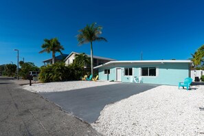 House, Berbilang Katil (Blue Heron Hideaway) | Bahagian luar