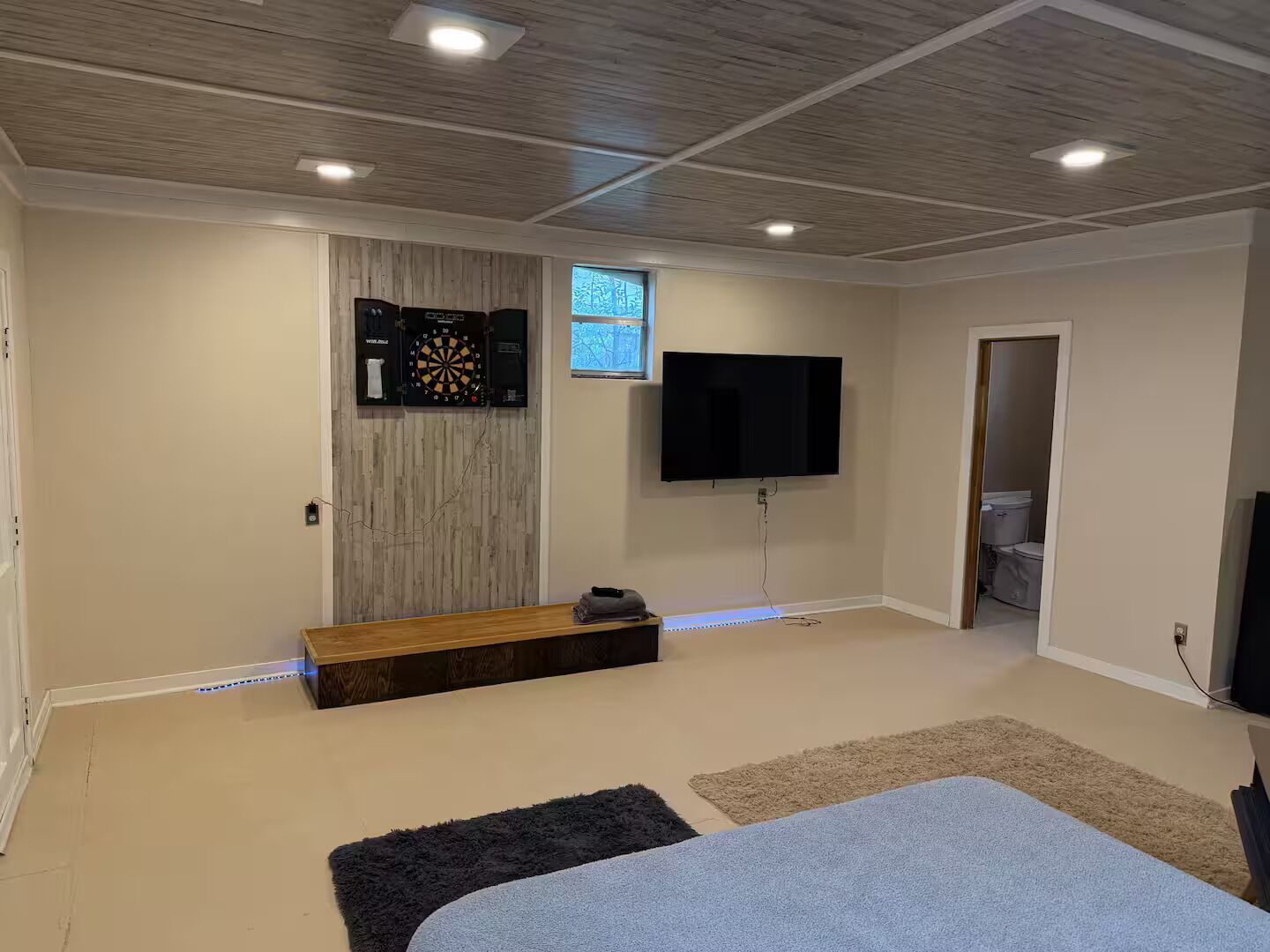 1 camera, Wi-Fi, lenzuola