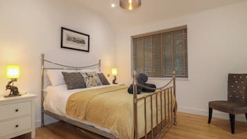 2 habitaciones, decoración personalizada y muebles diferentes