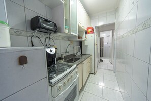 Apartment | 1 bedroom - Apto com Wi Fi e Garagem a 240 Metros da Praia (Santos)