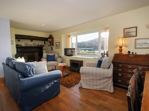 Living area - Bryncyn (Newport)