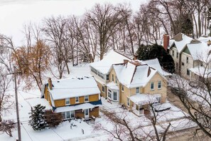 Exterior - Brick River Escape 1909 Historic Home (Kaukauna)
