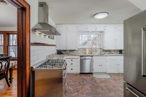 Fridge, microwave, oven, stovetop - Brick River Escape 1909 Historic Home (Kaukauna)