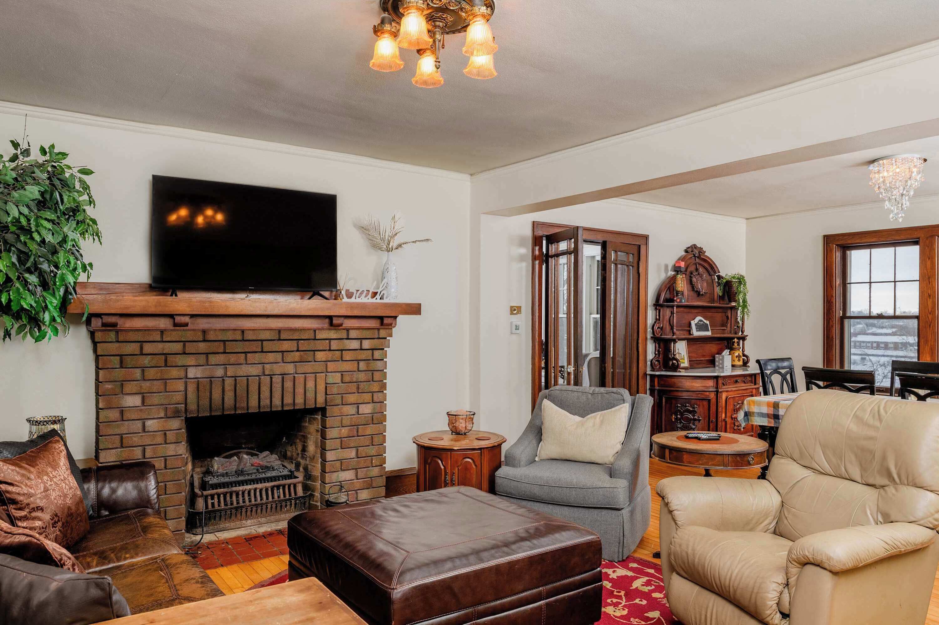 テレビ、書斎 / ワークスペース