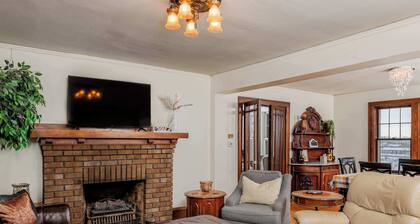 Waterfront Home - Relaxing Fox River Escape