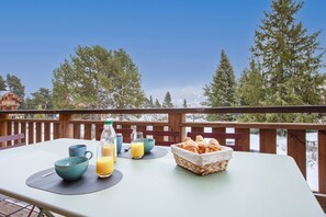 Outdoor dining - Chalet Nivaria - Avec Jardin Privé (Font-Romeu)