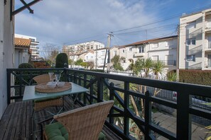 Outdoor dining - La Villa Louise - Centre de Royan, proche plages (Royan)