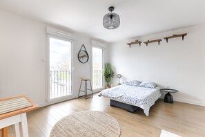 Bügeleisen/Bügelbrett, kostenloses WLAN, Bettwäsche