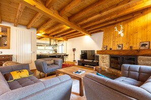 TV, fireplace, DVD player, stereo