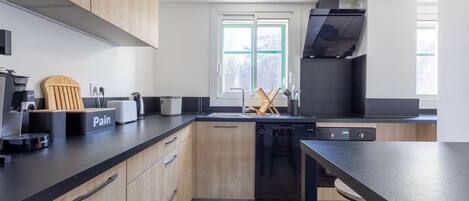 Fridge, microwave, oven, dishwasher