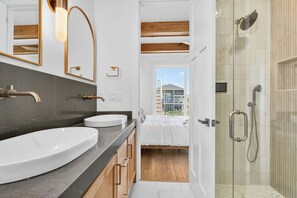 Shower, hair dryer, towels - Fairways & Waves | Ocean Isle Beach, NC (Ocean Isle Beach)