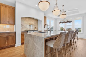 Fridge, microwave, stovetop, dishwasher - Fairways & Waves | Ocean Isle Beach, NC (Ocean Isle Beach)