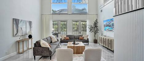 Luxury House, Private Pool, Pool View | Living area