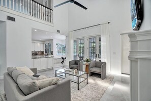 奢华独立别墅, 私人游泳池, 泳池景观 | 起居区