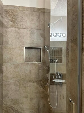 Boblebadekar, hårtørrer, håndklæder, Sæbe