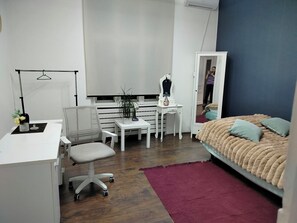 3 bedrooms, iron/ironing board, free WiFi, bed sheets - Brilliant 3-bedroom apartment with AC in vibrant Belgrade (Belgrade)