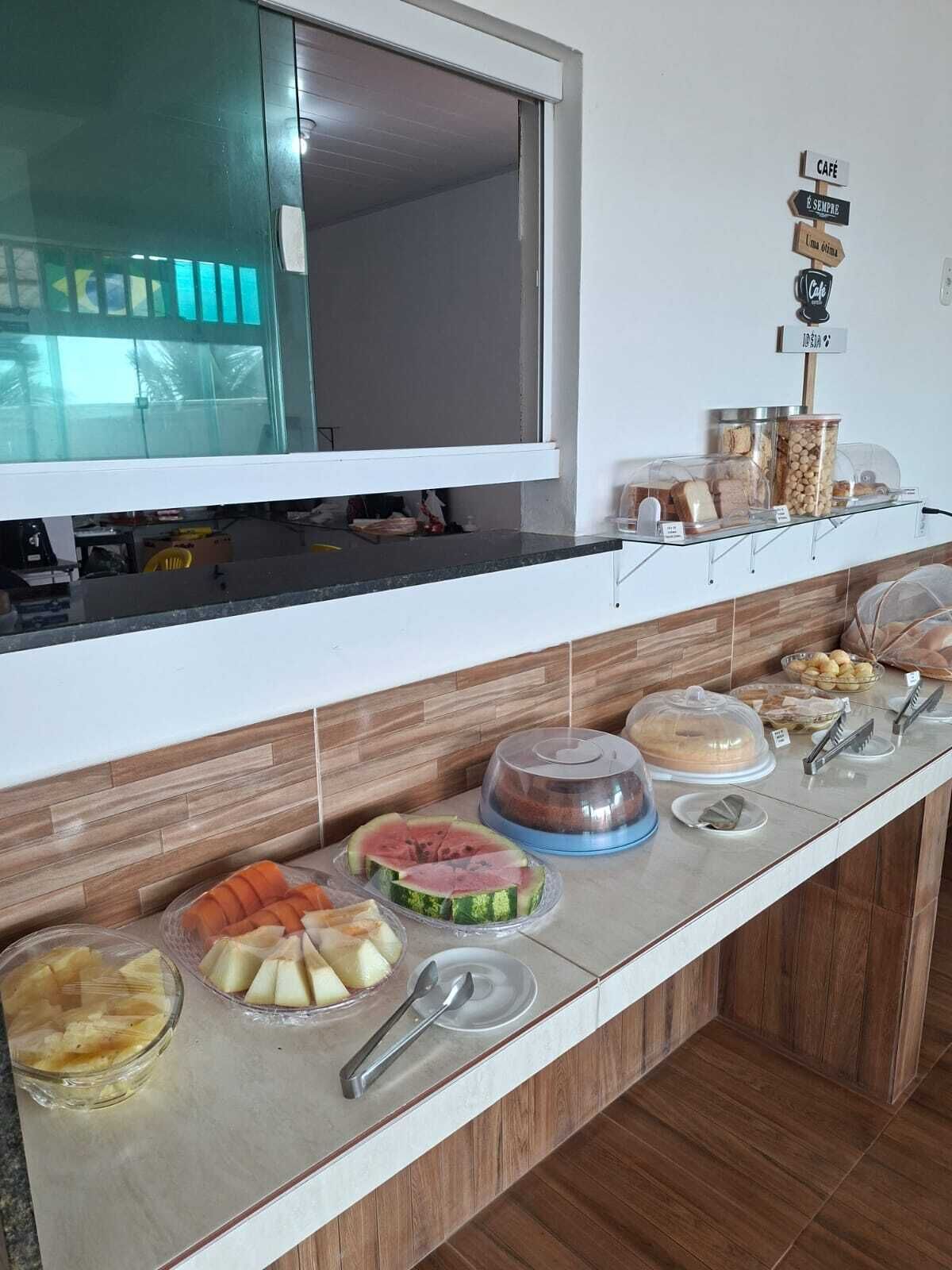 Petit déjeuner en libre-service compris tous les jours