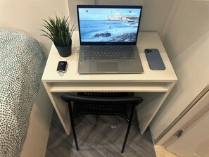 Living area - Nomad Partition Room in Tecom Near Metro (Dubai)