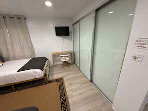 2 camere, ferro/asse da stiro, Wi-Fi, lenzuola