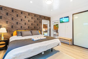 2 habitaciones, tabla de planchar con plancha, wifi y ropa de cama 