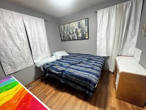 2 slaapkamers, een strijkplank/strijkijzer, wifi