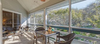 Spacious 2‑Story Veranda w/ Balcony, Walk to Beach, Pools & Tennis