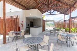 Apartamento básico | Opções para refeição ao ar livre