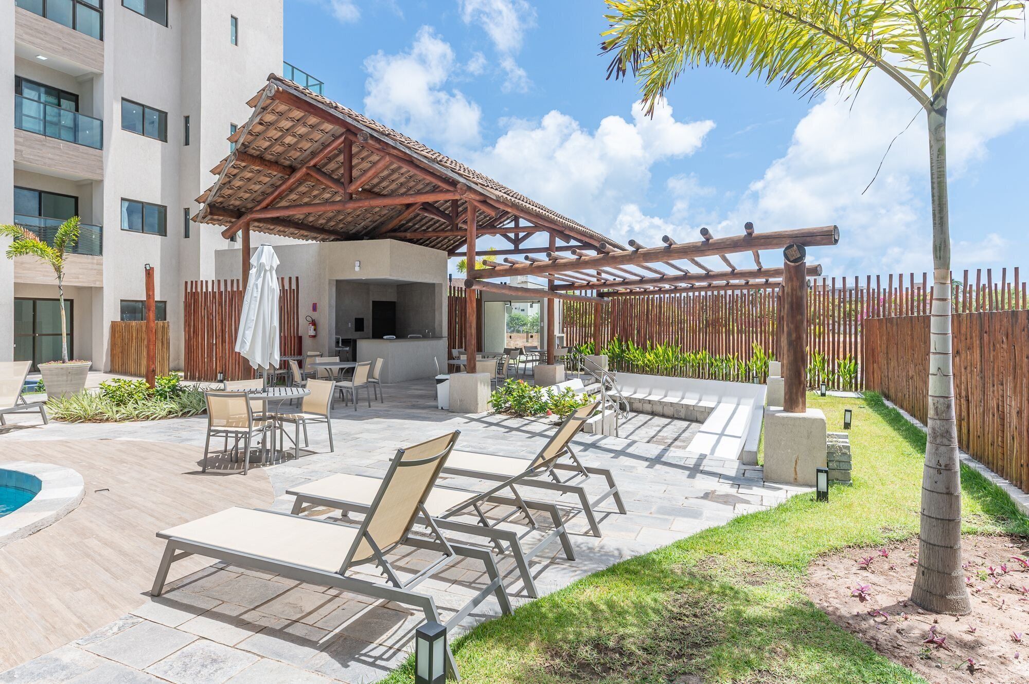 Apartamento básico | Opções para refeição ao ar livre