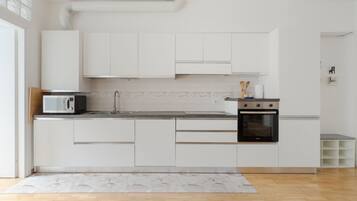 Fridge, microwave, dishwasher