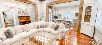 Timeless Southern Elegance in the Heart of Columbiana