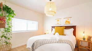 Unclassified image, 4 of 16, button - Sun-Filled Apt | Walk to Beach | Private Patio (San Diego)