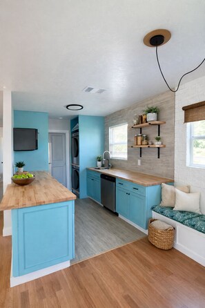 Interior - Cypress Cove (Naples)